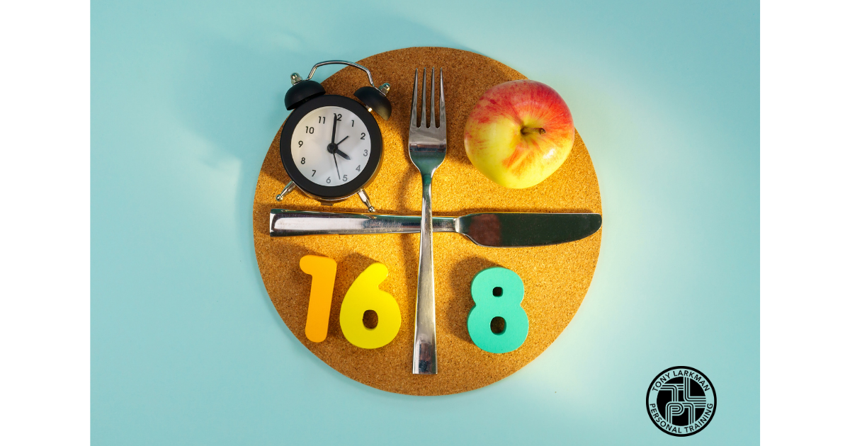 Illustration showing 16:8 intermittent fasting meal timing with plate, clock, and apple