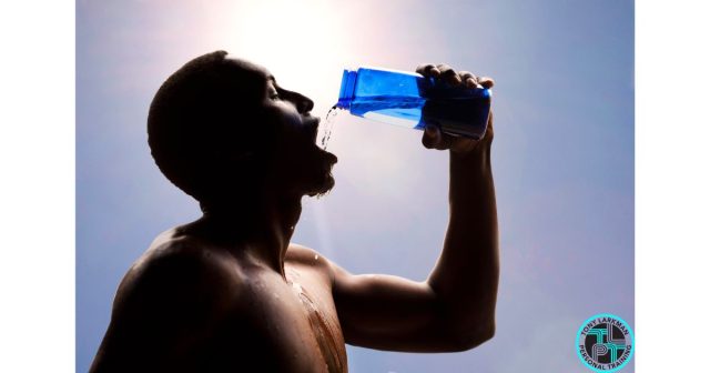 electrolyte drinks after workout hydration athlete drinking fluids recovery