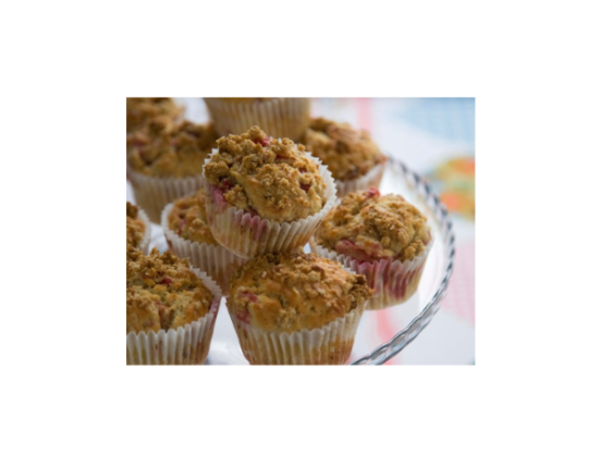 rhubarb and ginger crumble muffins